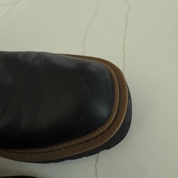 Sam Edelman Laguna Chelsea Boots - Picture 4 of 6